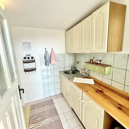 Cozy Near Center شقة سراييفو